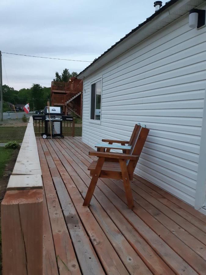 Big Axe Bed & Breakfast Otis Exterior photo